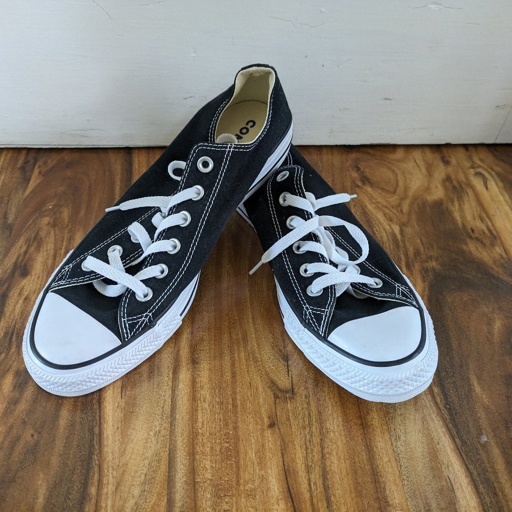 EUC Converse Chuck Taylor All Star black unisex low-top, size M7.5, W9.5